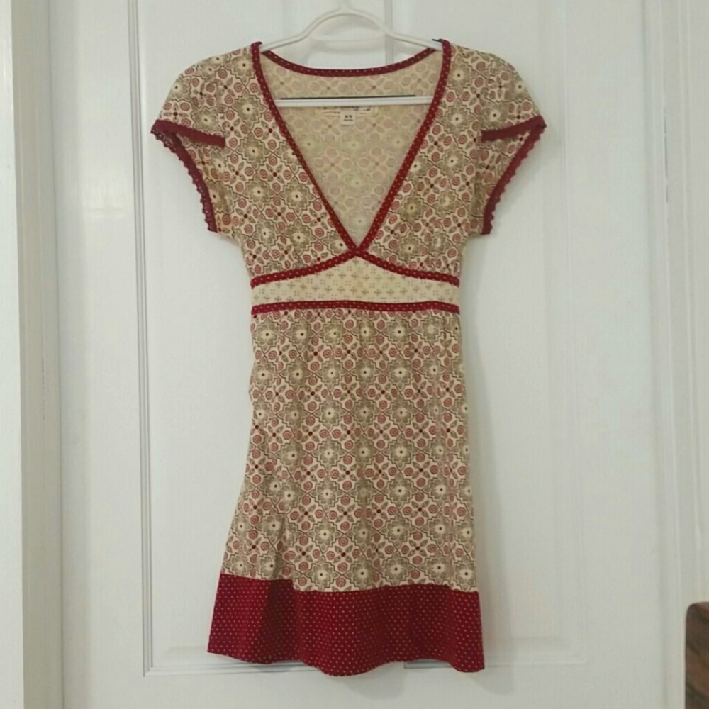 Vintage looking mini dress